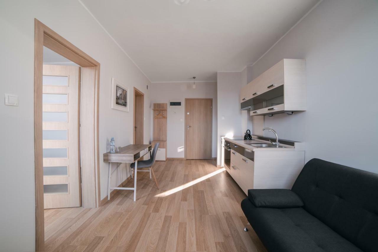 Apartamenty 1 Maja 45 エルブロンク エクステリア 写真